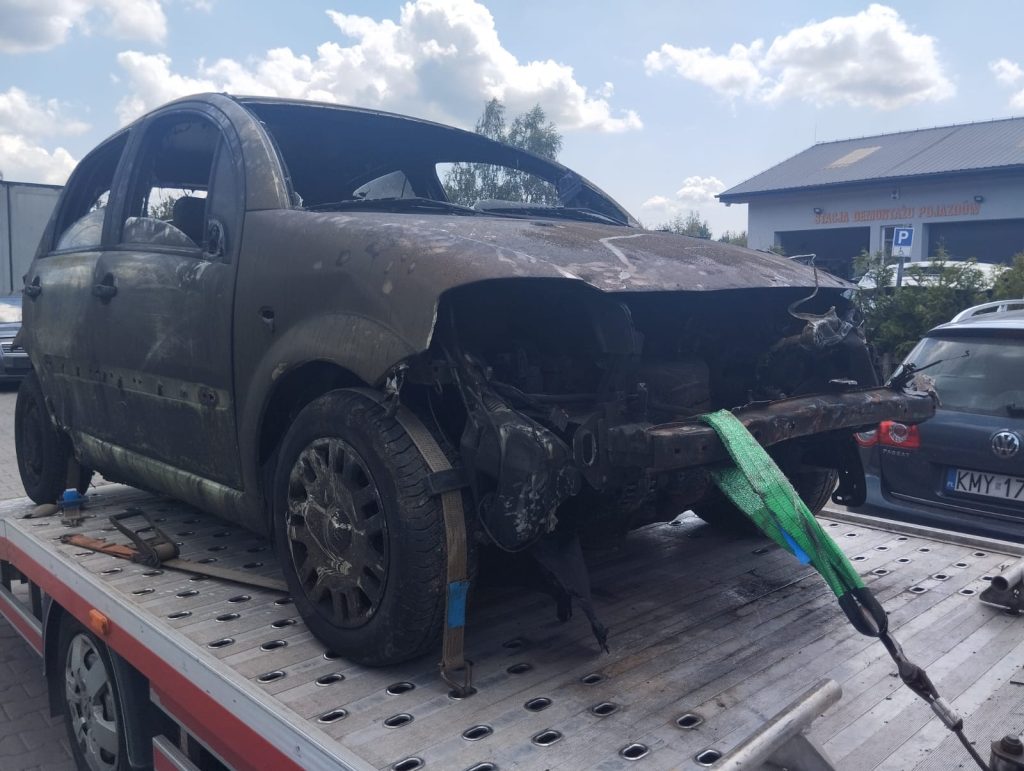 Auto złomowanie rozwiązuje problem takich samochodów